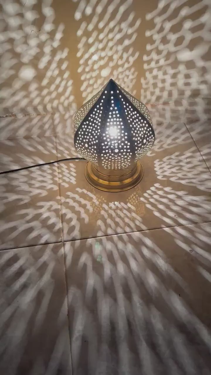 Moroccan Handmade Brass Table Lamp (Qamar)