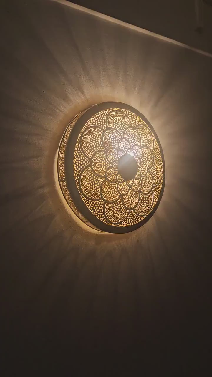 Order by Size : Moroccan handmade brass round wall light lamp (Tamraght)