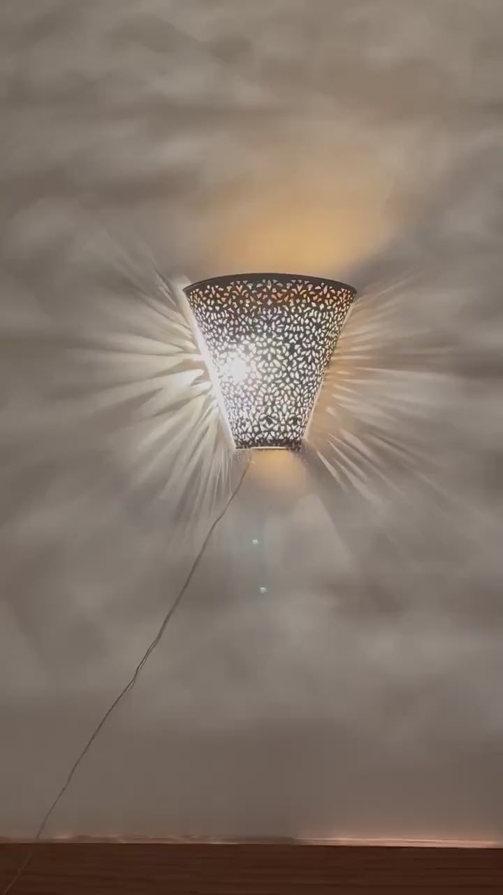 Moroccan handmade sconce brass wall light (Eman)